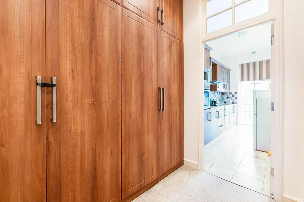 Sussex Gardens, London W2 2RJ, photo 9