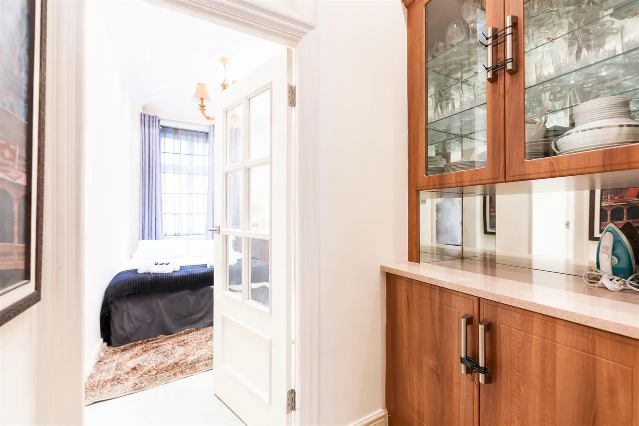 Sussex Gardens, London W2 2RJ, photo 10