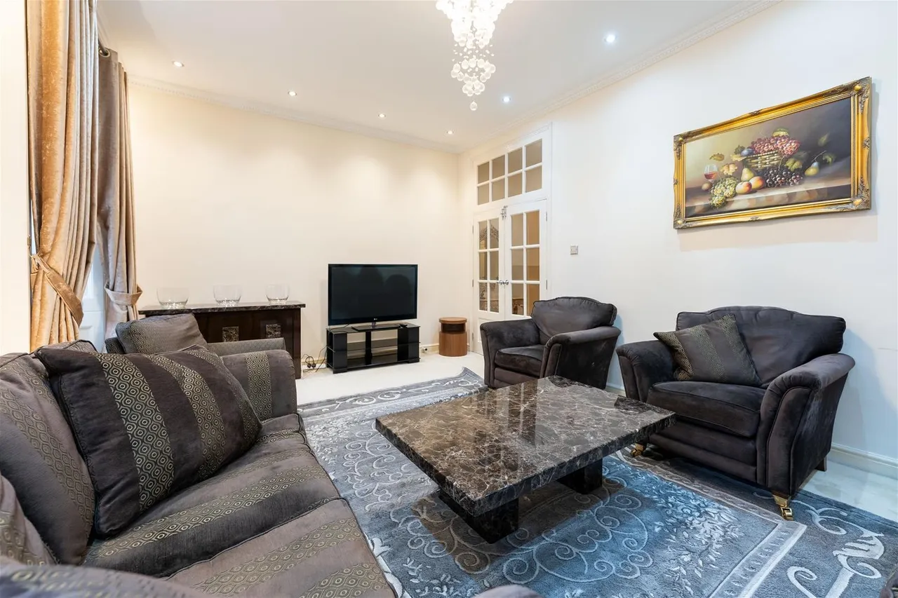 Sussex Gardens, London W2 2RJ, photo 6
