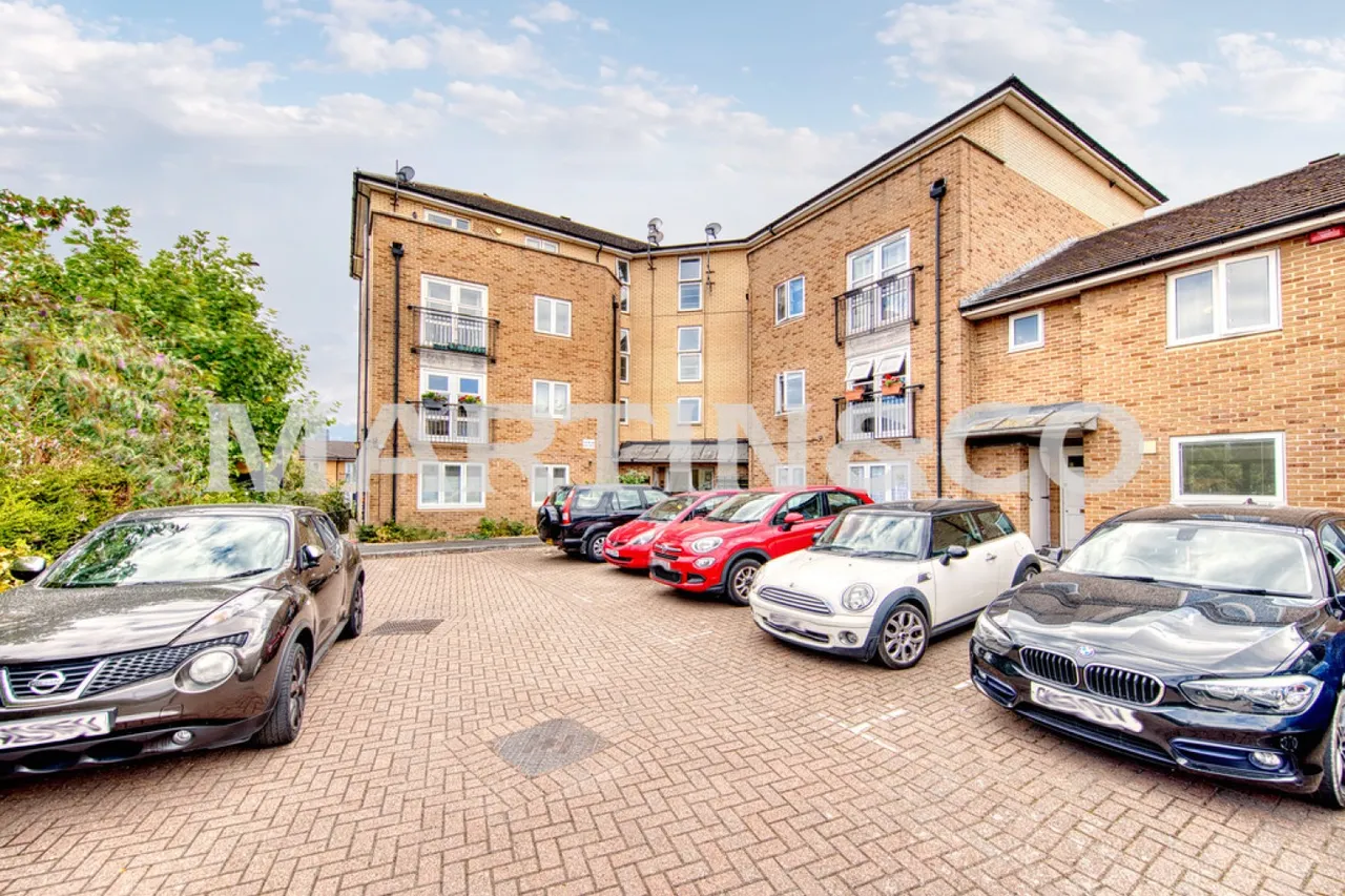 2 bed flat for sale — Eastway, London, Hackney
