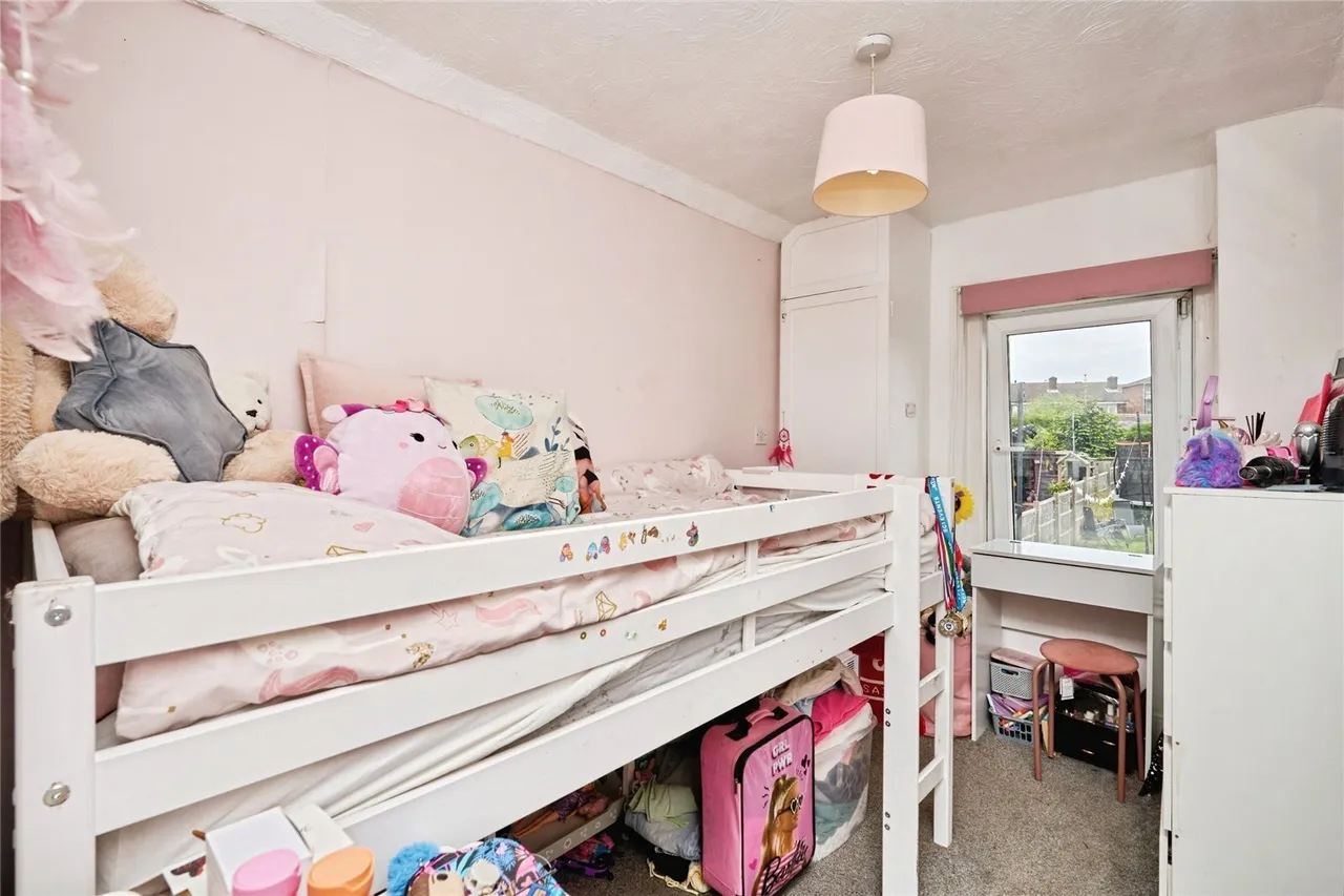 Victoria Road, Newport, PO30, photo 12