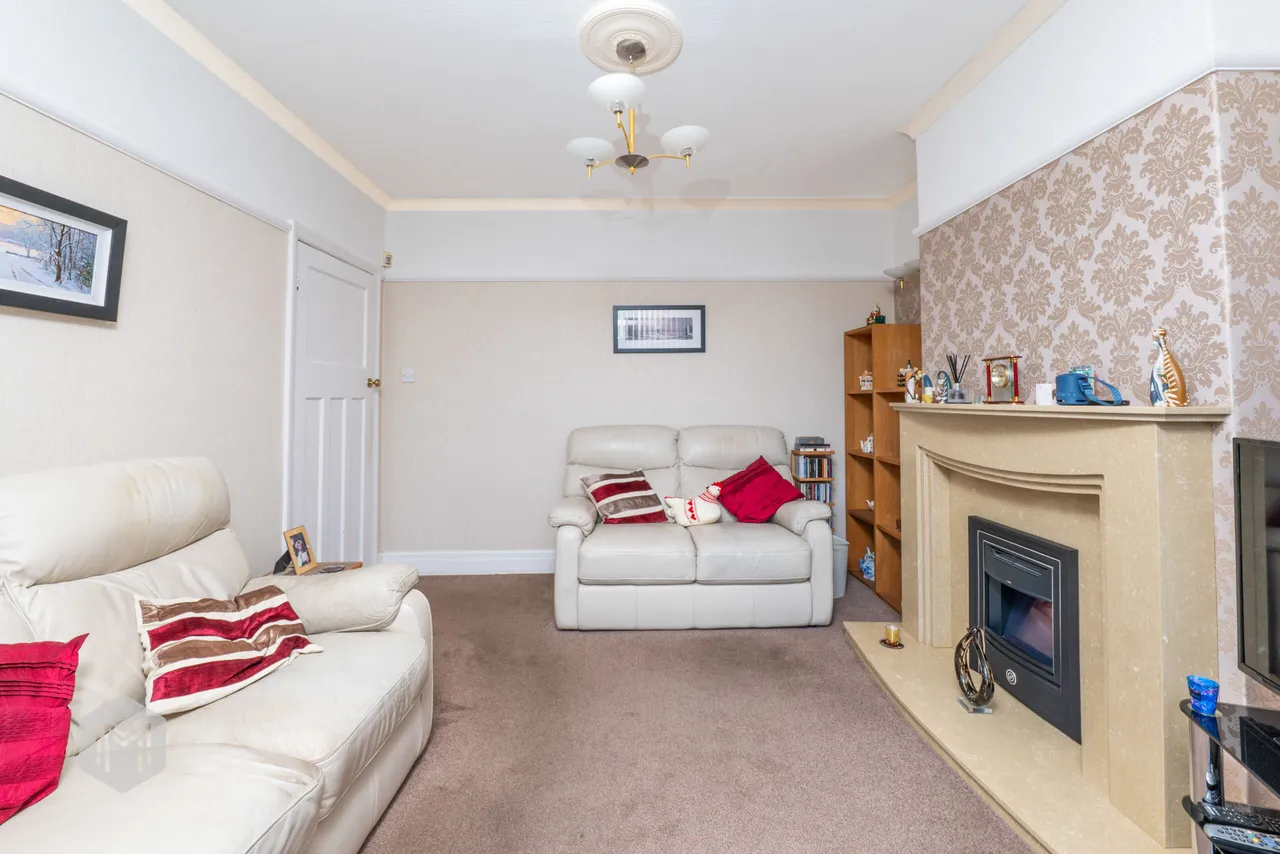 Cromwell Road, Whitefield, M45, photo 3