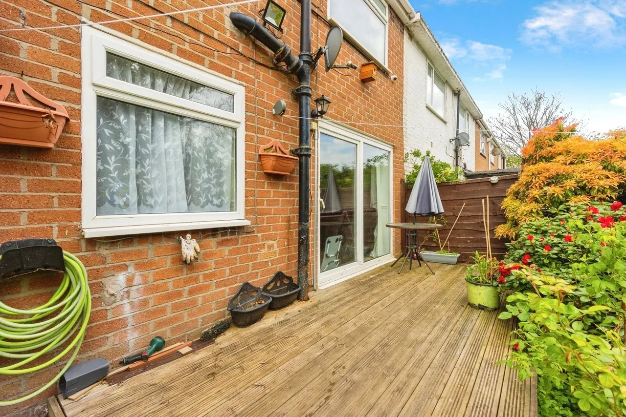 Sealand Close, Sale, Greater Manchester, M33, photo 13