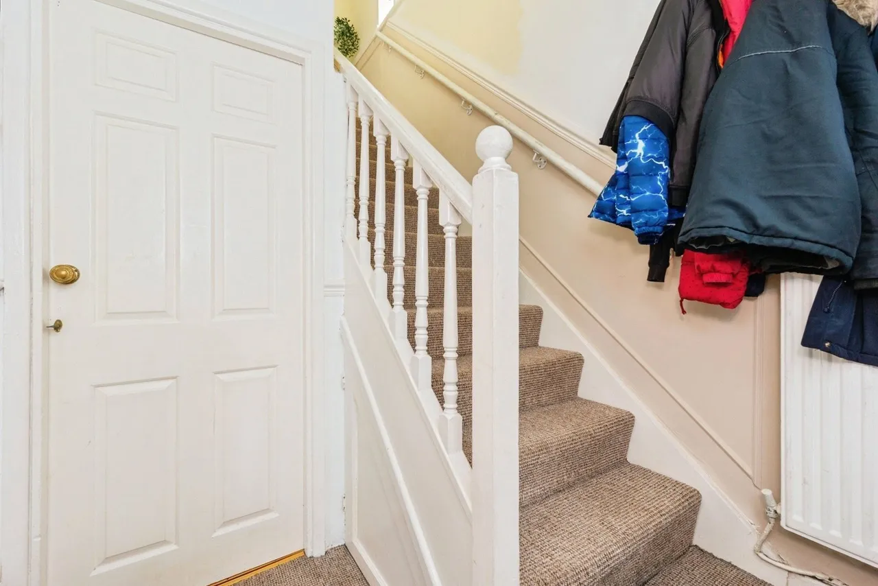 Sealand Close, Sale, Greater Manchester, M33, photo 2