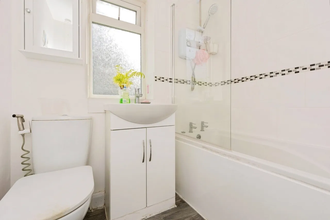 Sealand Close, Sale, Greater Manchester, M33, photo 10