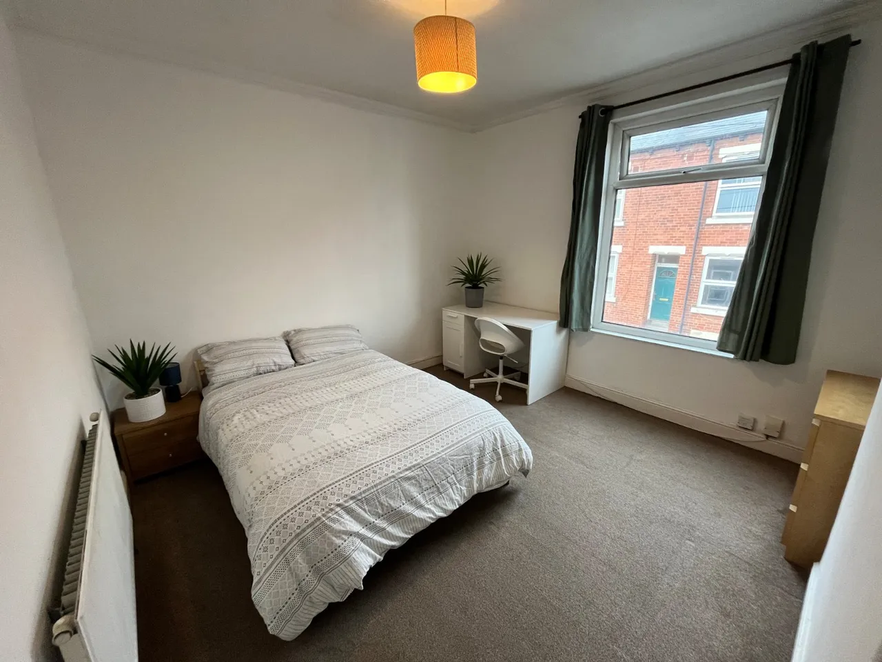 Burley Lodge Terrace, Hyde Park, LS6, photo 3