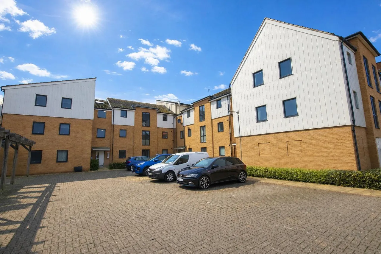 Torino Way, South Ockendon, RM15, photo 14