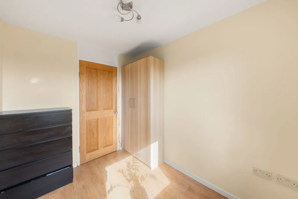 Huxley Close, Northolt, UB5, photo 11