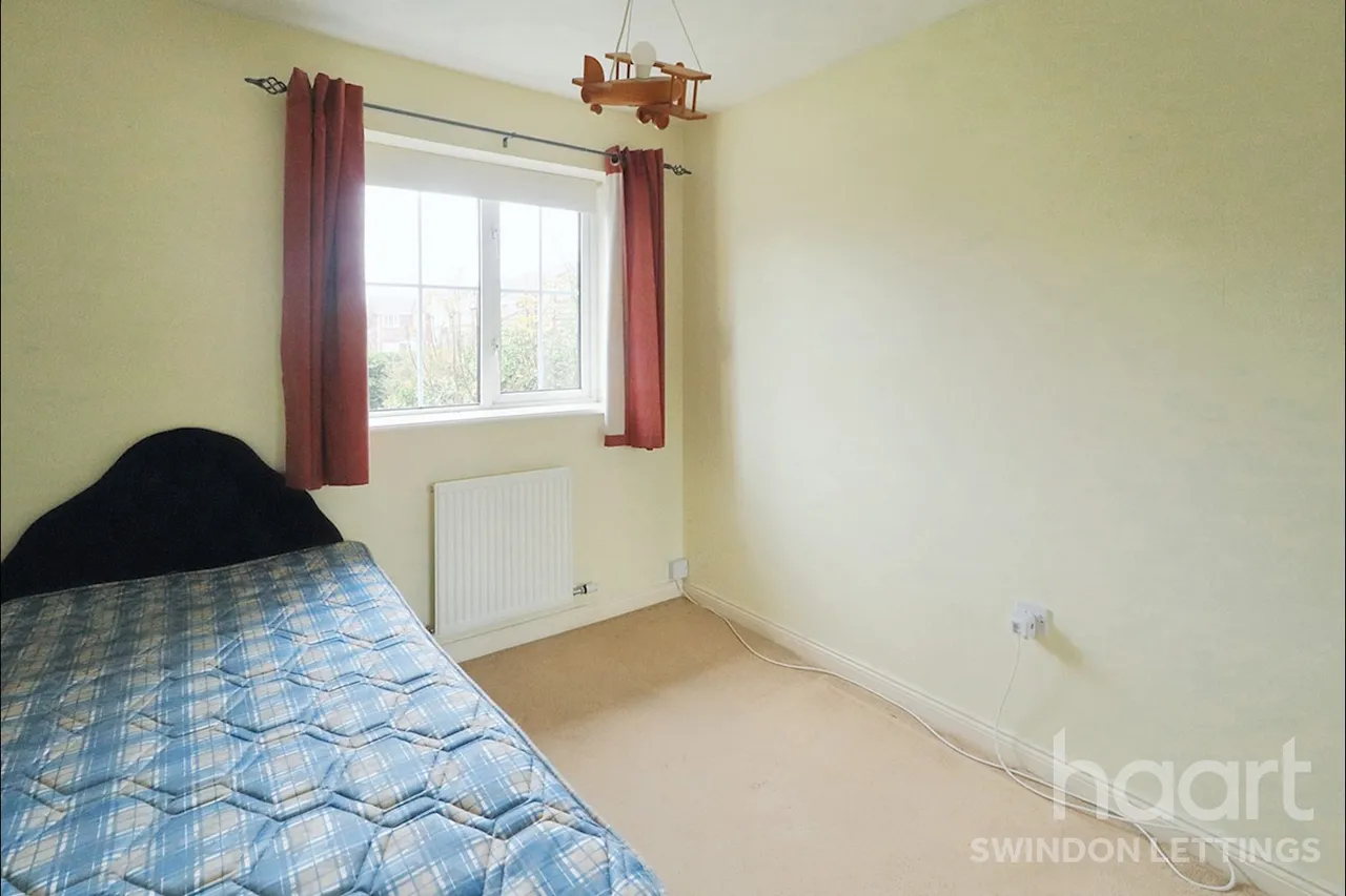 Greenwich Close, Swindon, SN25, photo 9