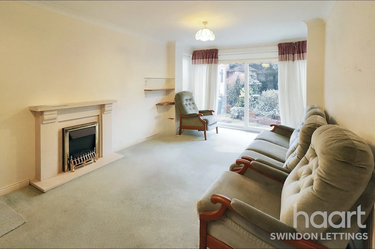 Greenwich Close, Swindon, SN25, photo 3