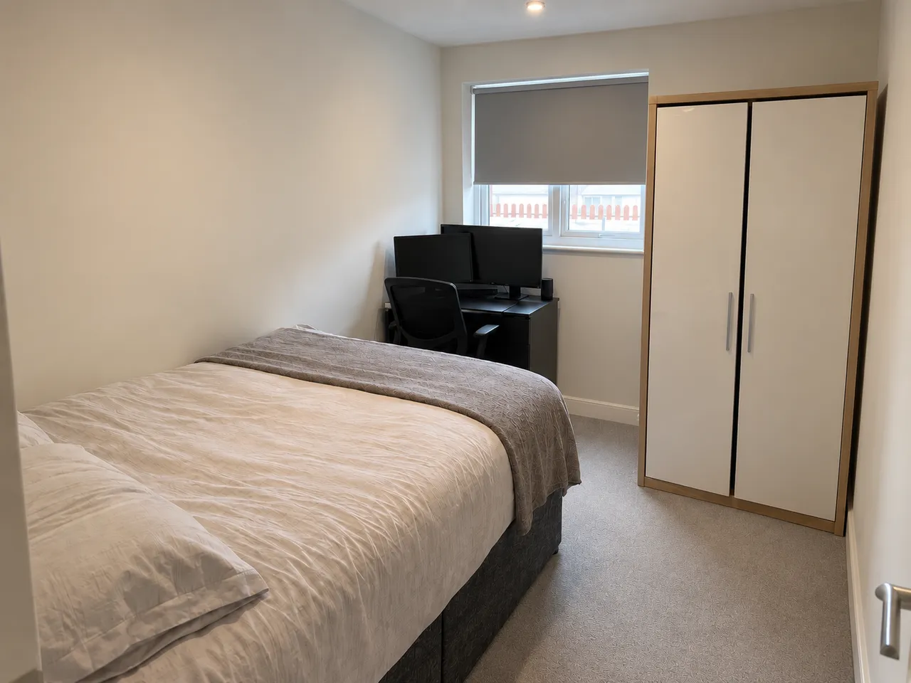 Teesdale, Crawley, RH11, photo 5