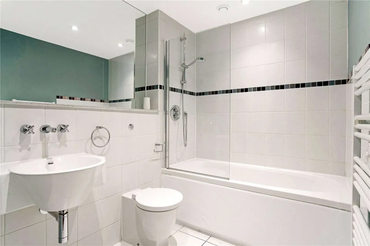 Honeybourne Way, Cheltenham, GL50, photo 7
