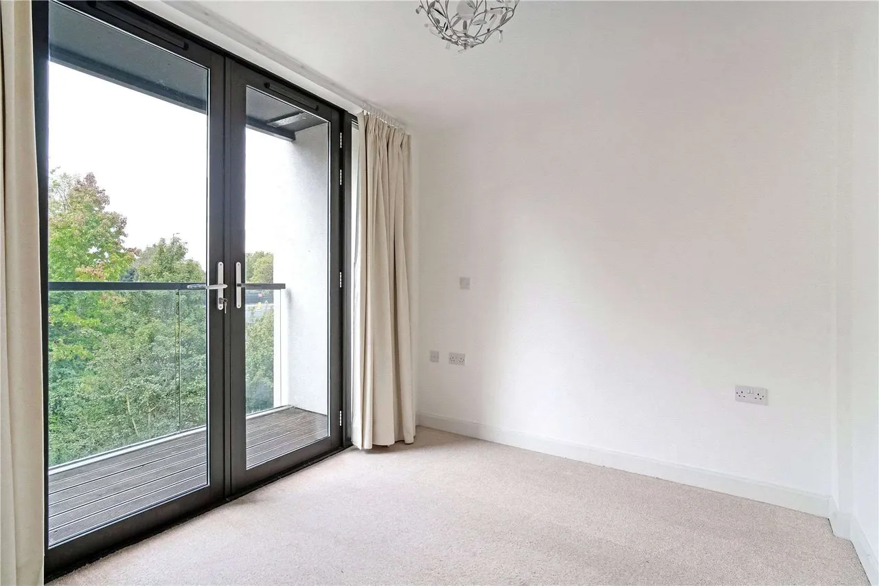 Honeybourne Way, Cheltenham, GL50, photo 5
