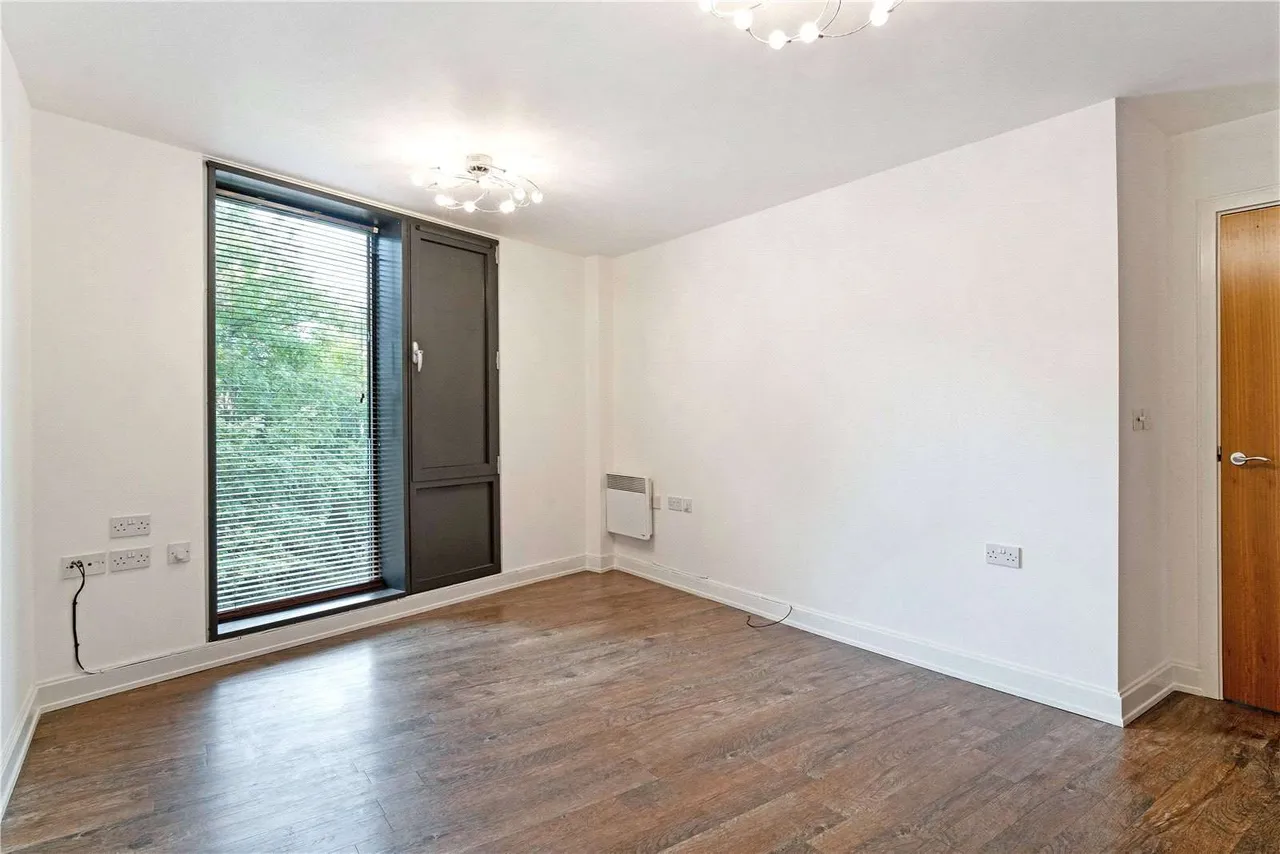 Honeybourne Way, Cheltenham, GL50, photo 4