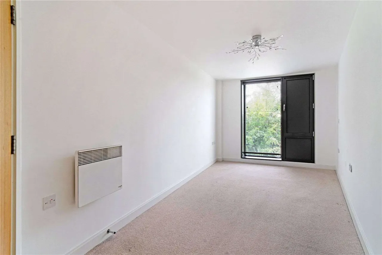 Honeybourne Way, Cheltenham, GL50, photo 8