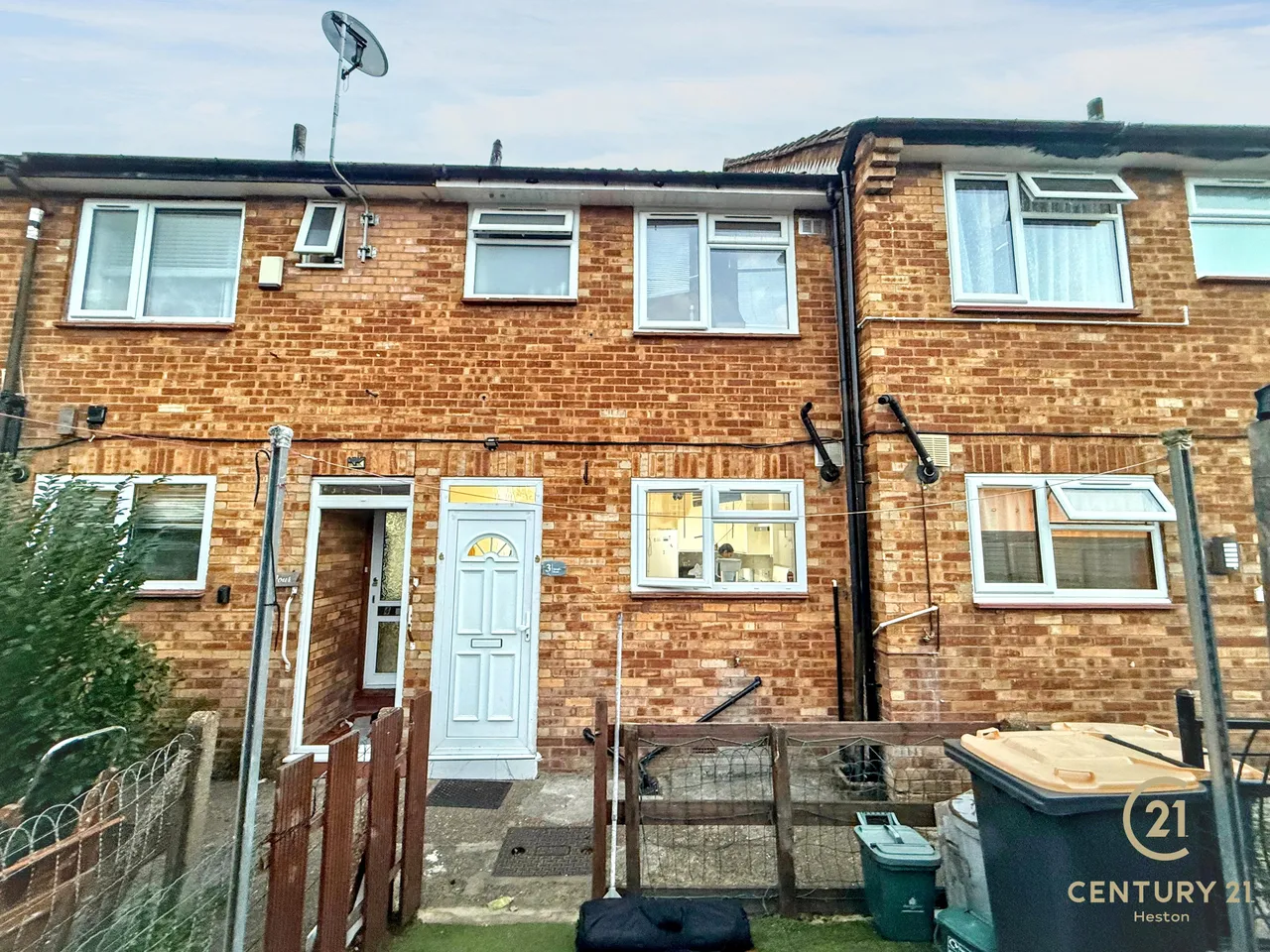 High Street, Harlington, UB3, photo 10