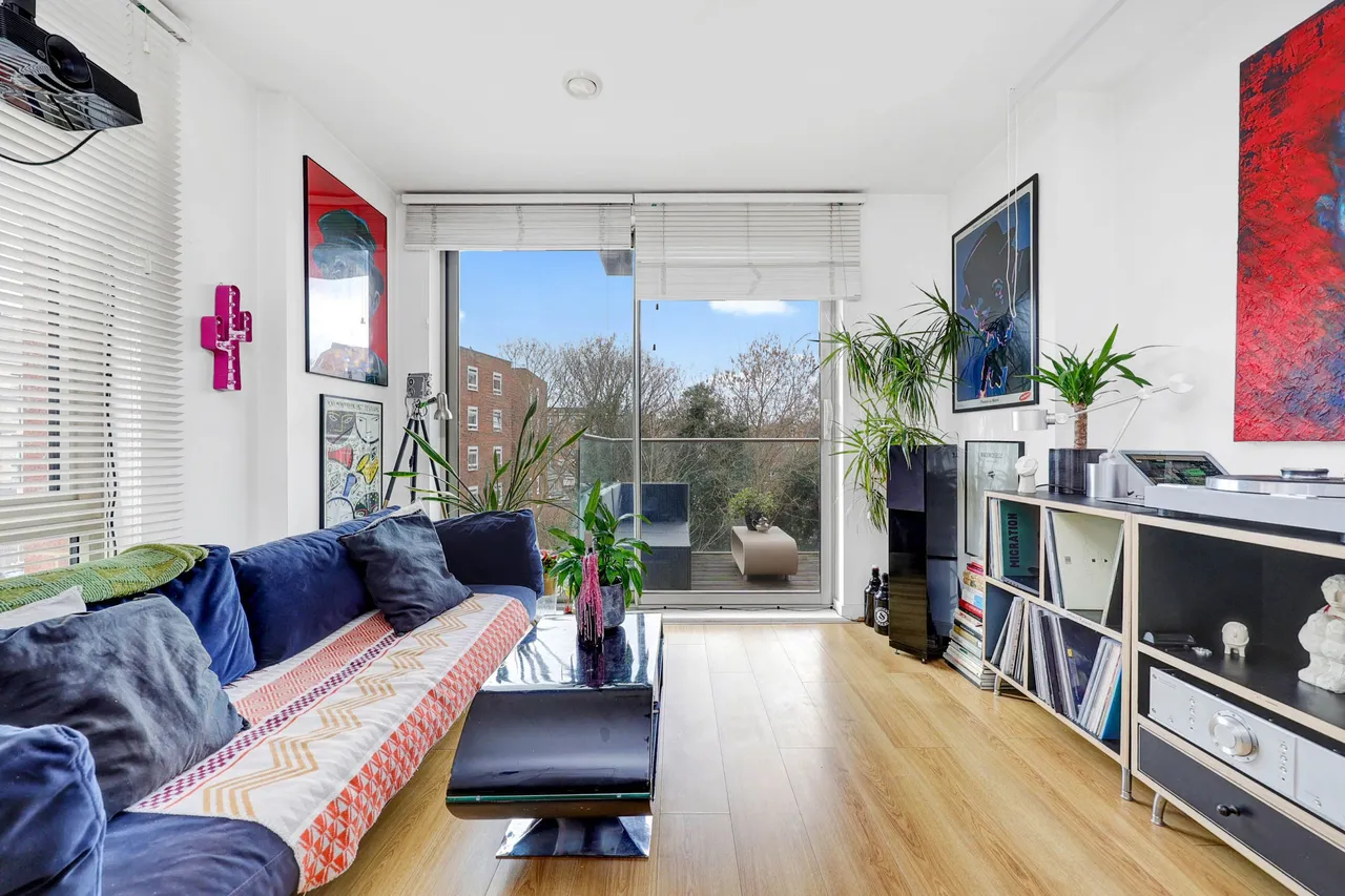 55% Share, Flat 11, Mulberry Apartments, London, photo 3