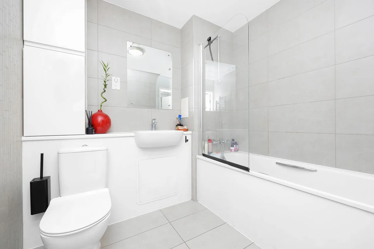 55% Share, Flat 11, Mulberry Apartments, London, photo 7