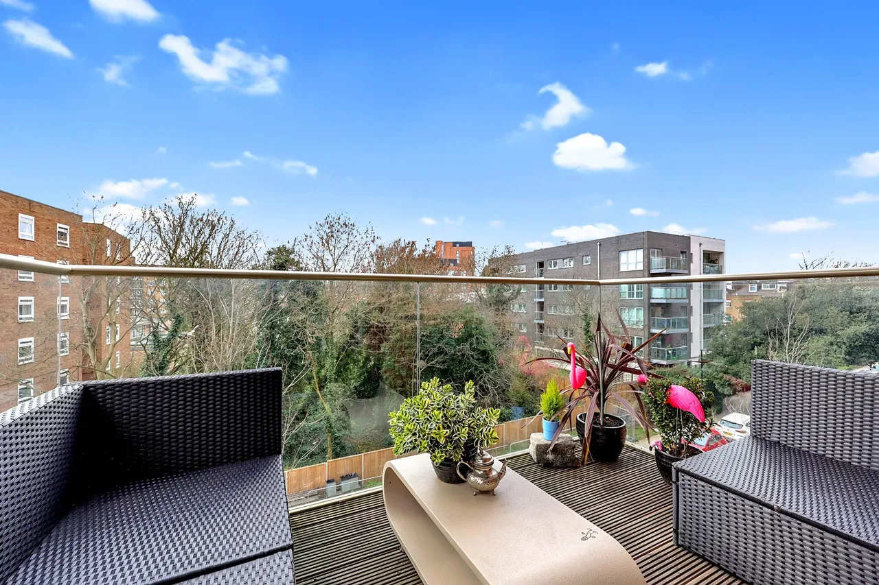 55% Share, Flat 11, Mulberry Apartments, London, photo 5