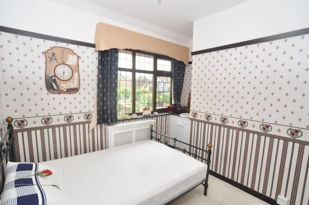 London Road, Luton, photo 12