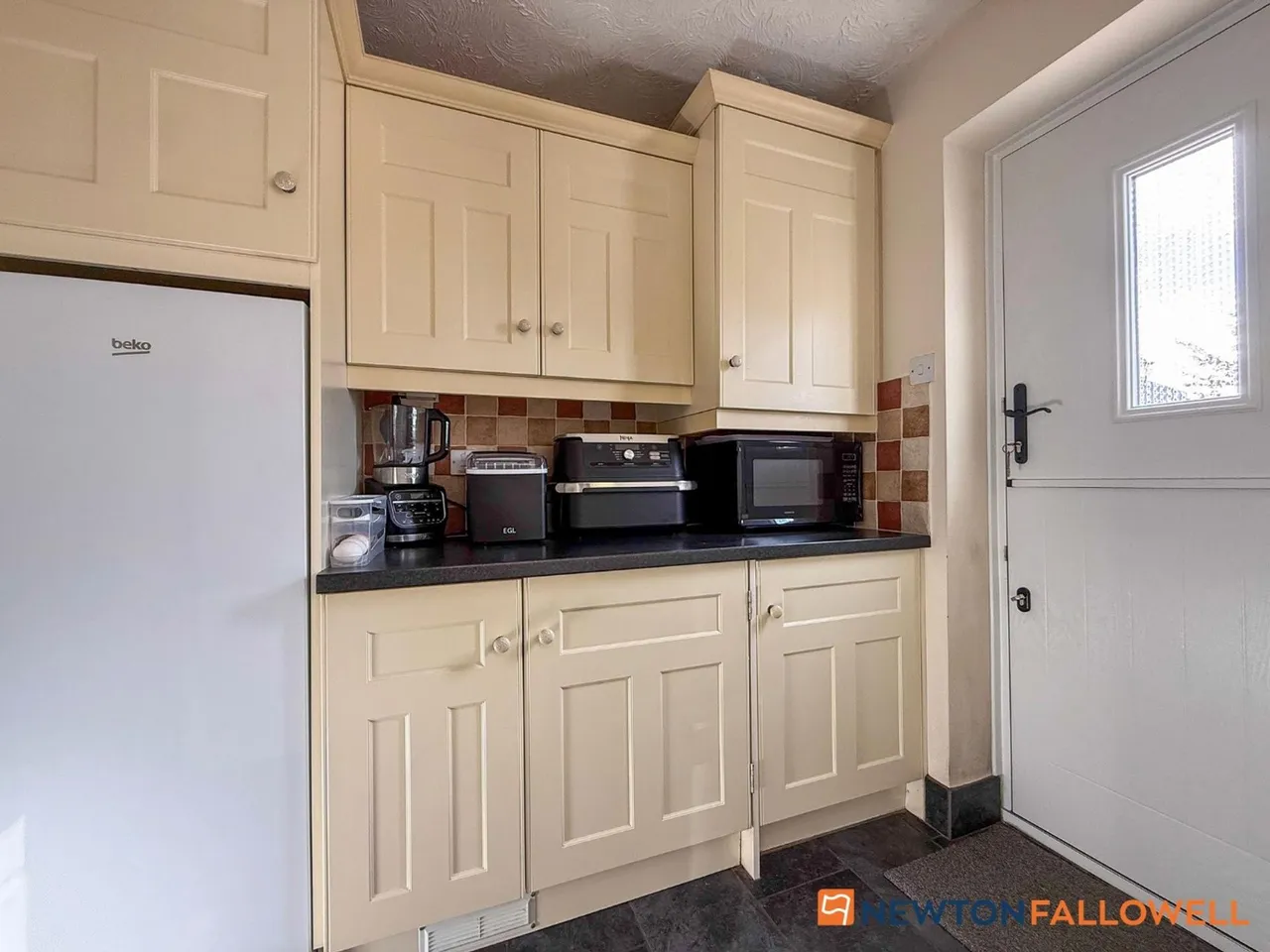 Mead Way, Balderton, NG24, photo 13