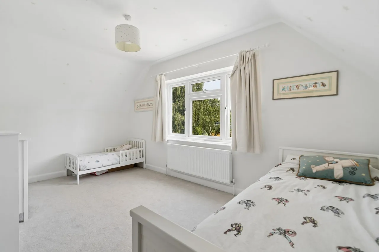 Lakes Lane, Beaconsfield, HP9, photo 15