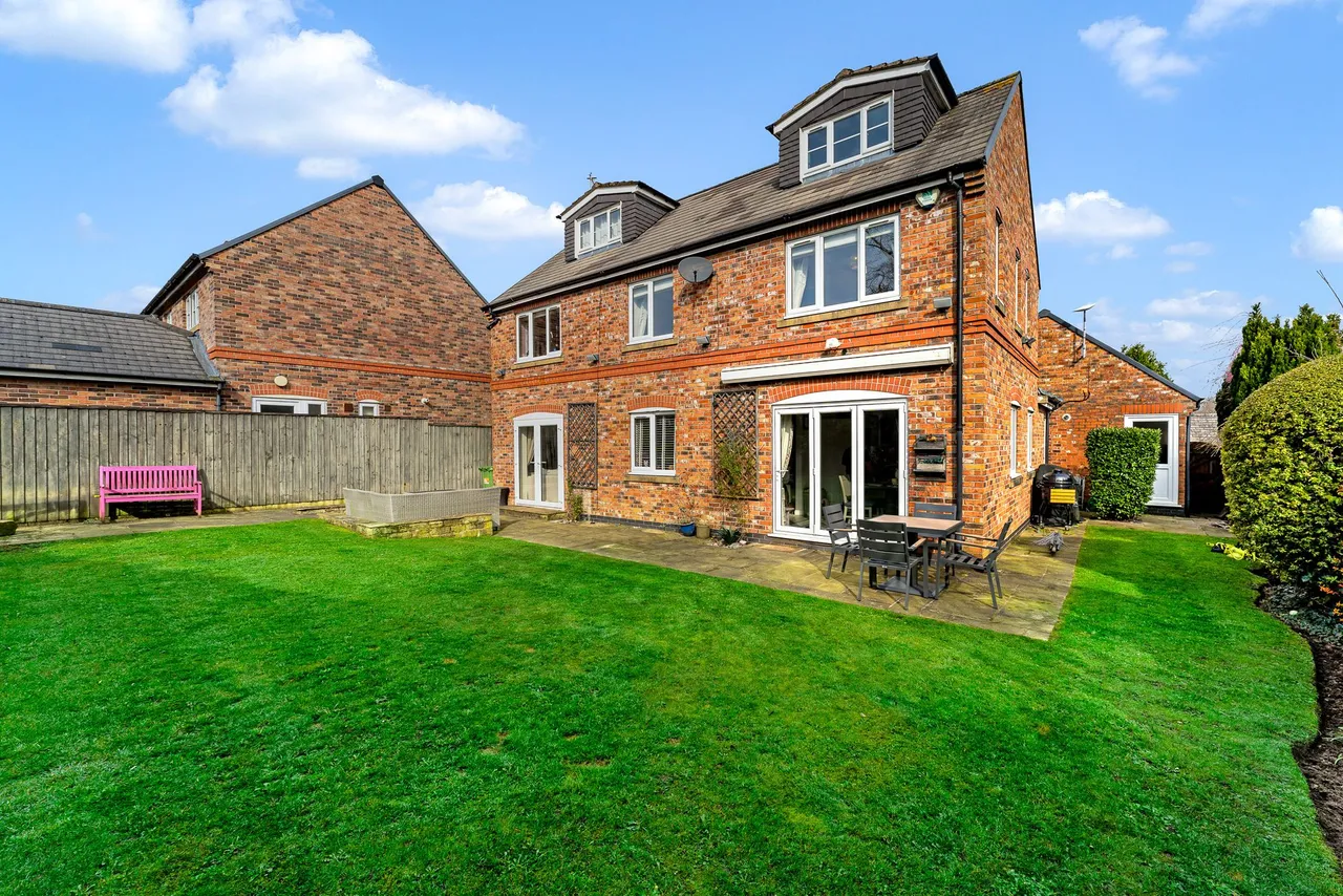 Bell Farm Court, Macclesfield, photo 31