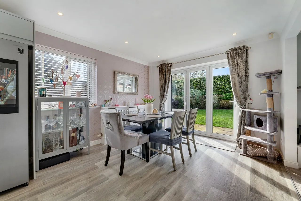 Bell Farm Court, Macclesfield, photo 4