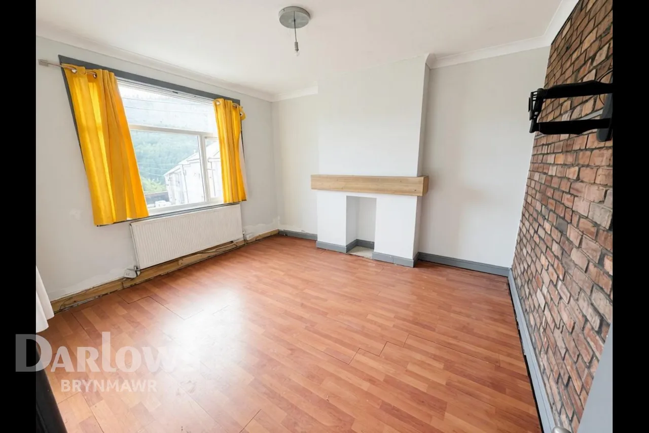 Gladstone Street, Abertillery, photo 9