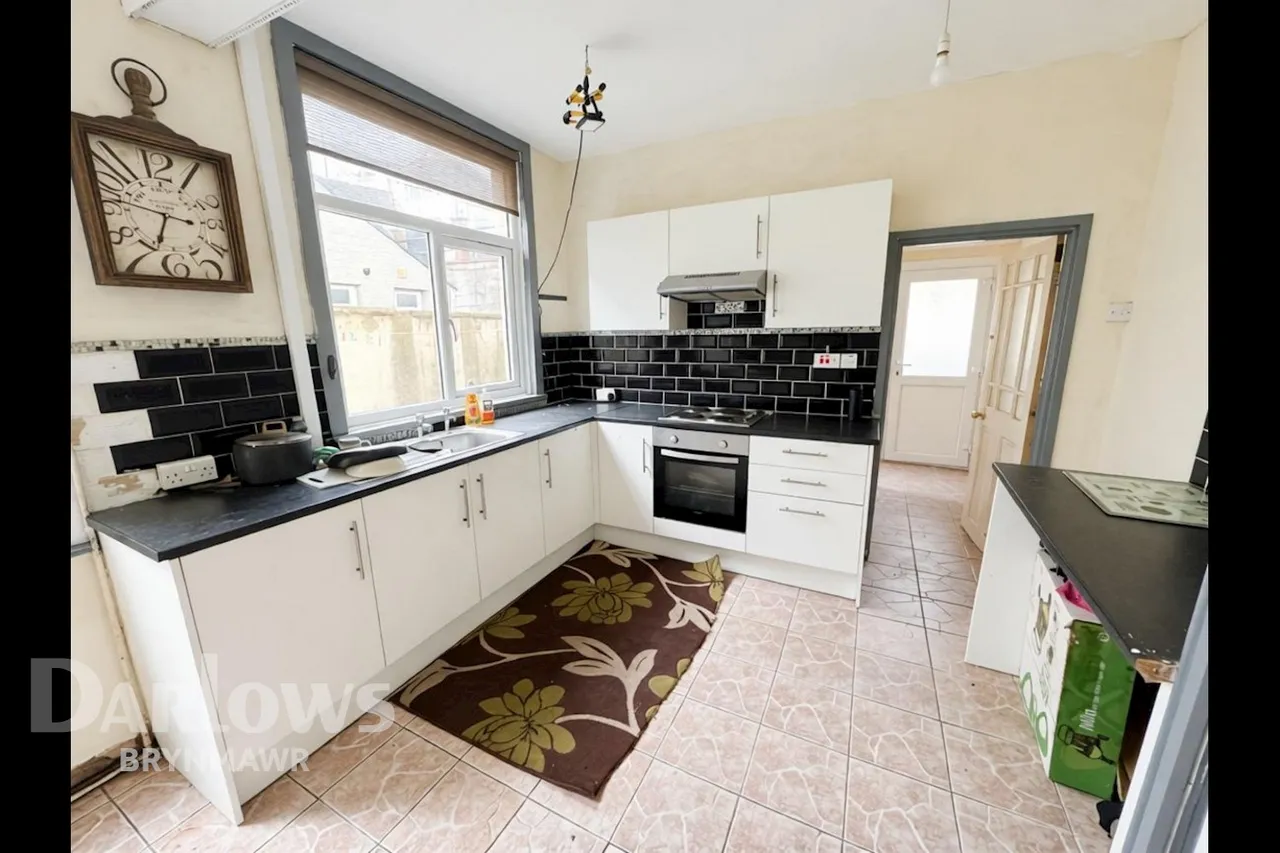 Gladstone Street, Abertillery, photo 6