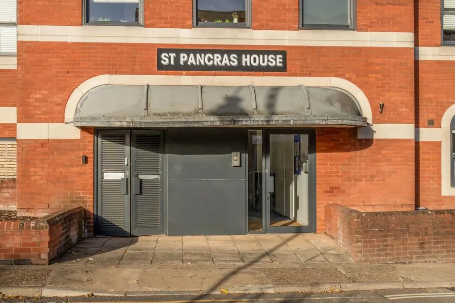 St Pancras House, Jacobs Yard, RG21, photo 13