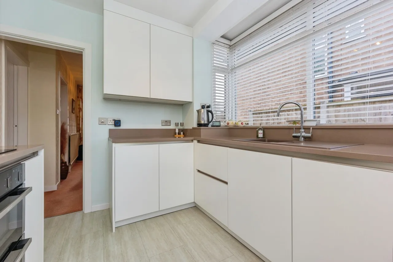 Fulmar Drive, Sale, Greater Manchester, M33, photo 13