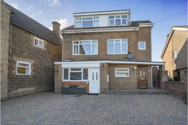 5 bed house for sale, Biggleswade Road, Sandy, SG19