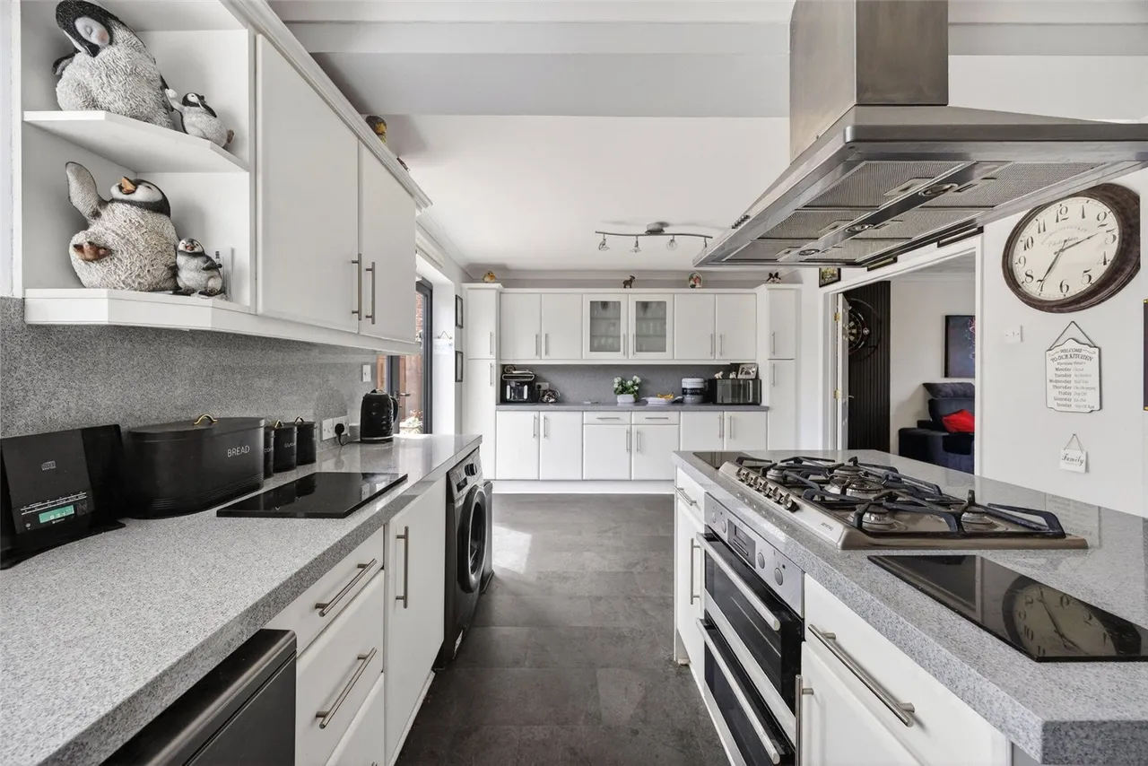 Taunton Road, Weston-super-Mare, BS22, photo 5