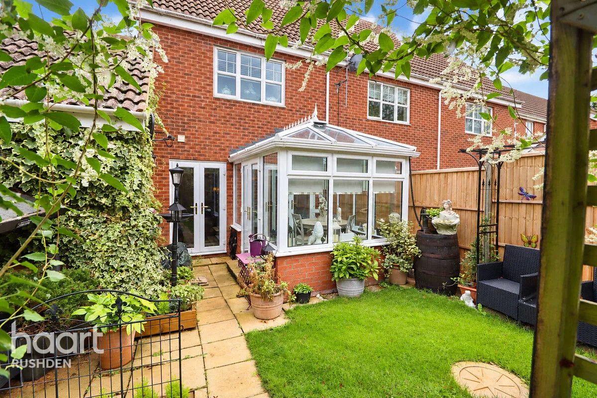Manse Close, Rushden, NN10, photo 2