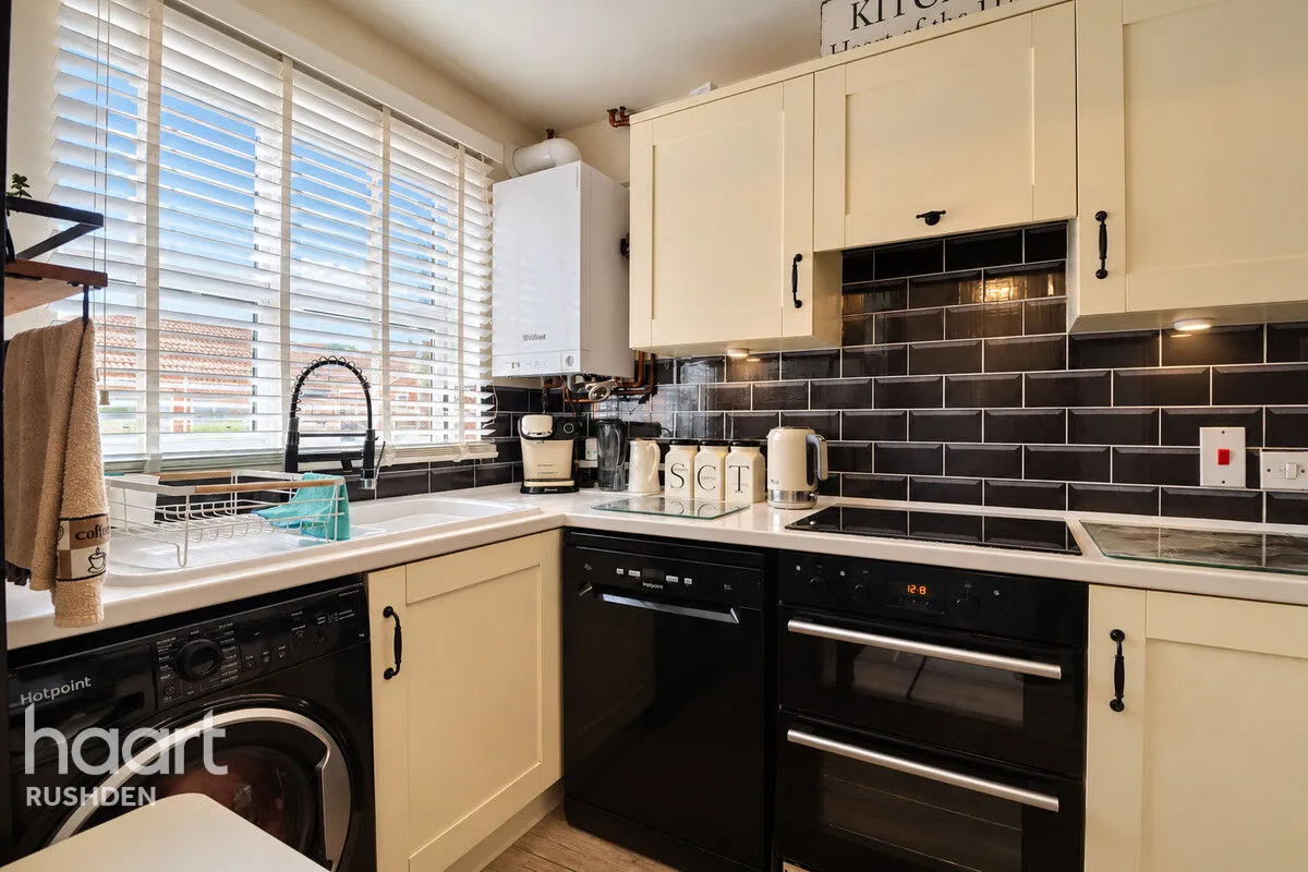 Manse Close, Rushden, NN10, photo 10