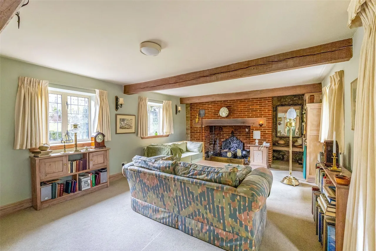 Easebourne Street, Midhurst, GU29, photo 5