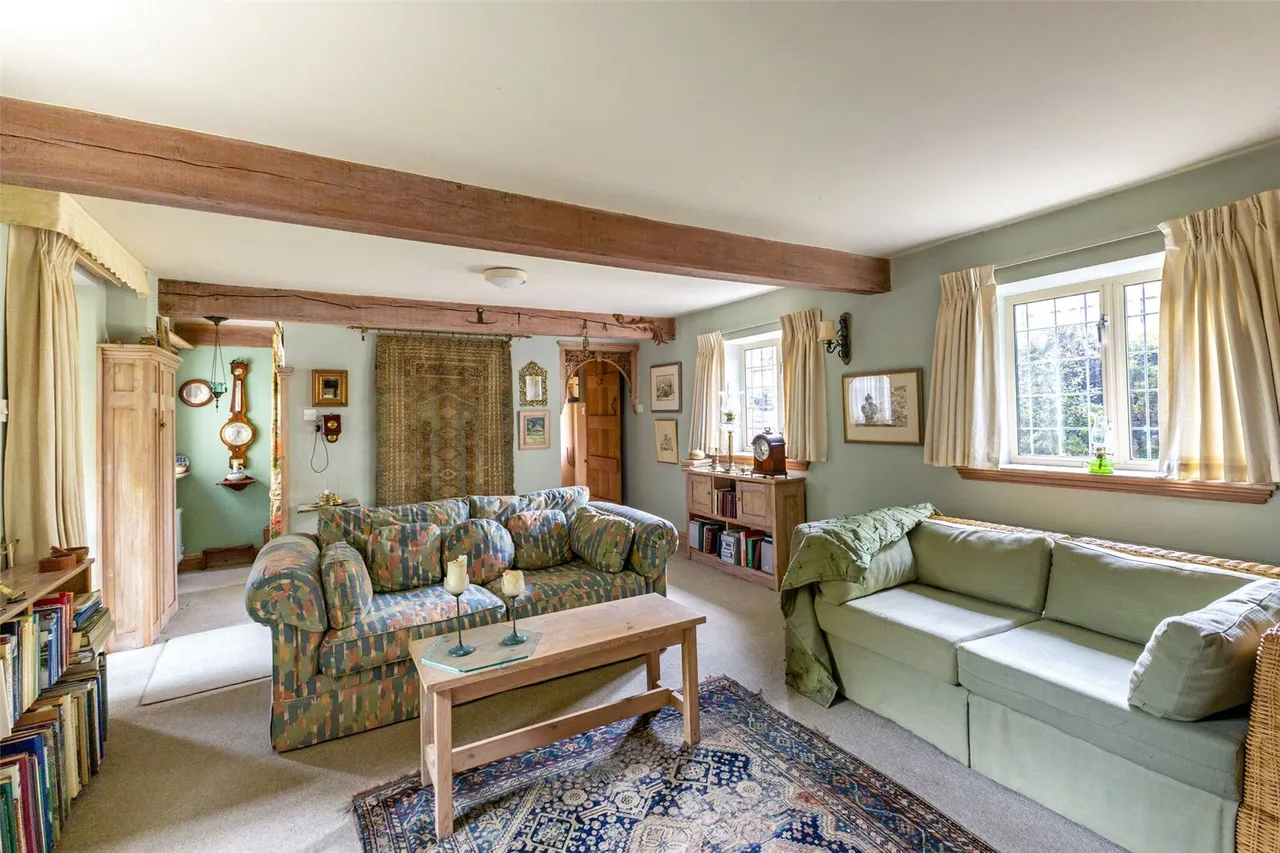 Easebourne Street, Midhurst, GU29, photo 2