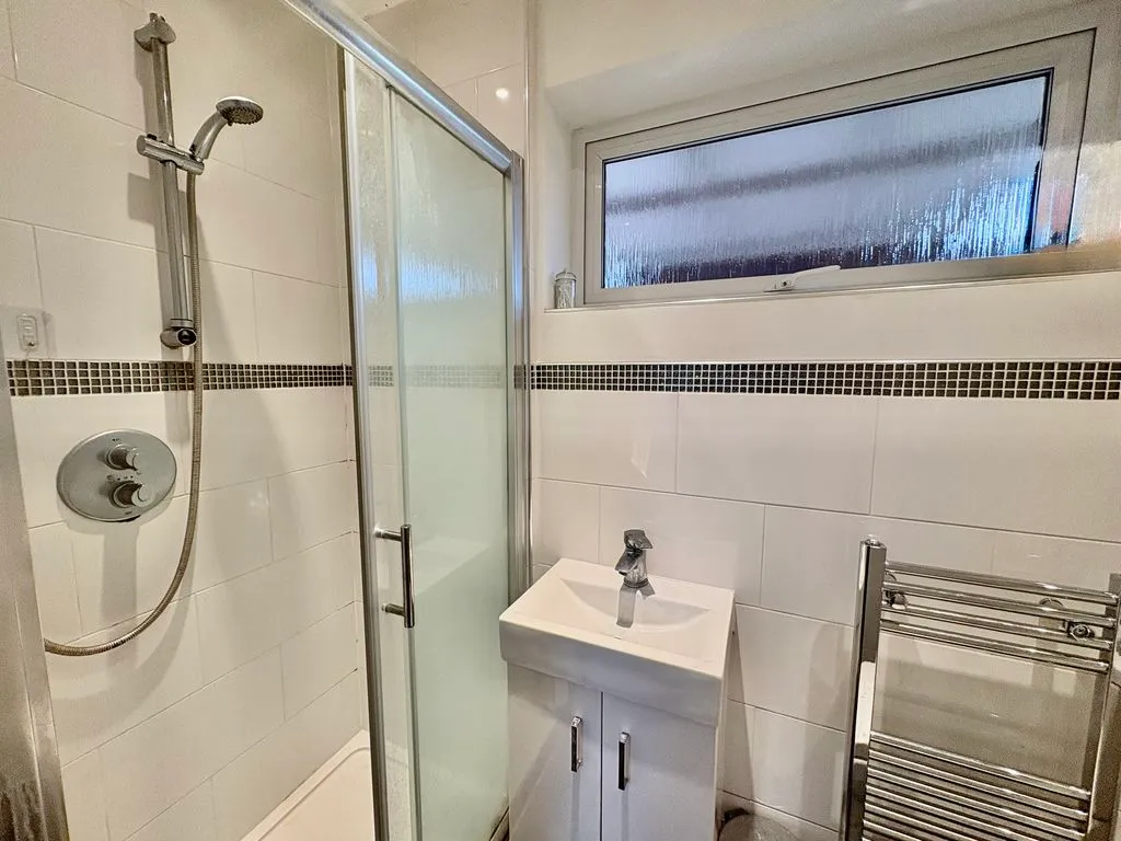 Heath End Road, Flackwell Heath, HP10, photo 6