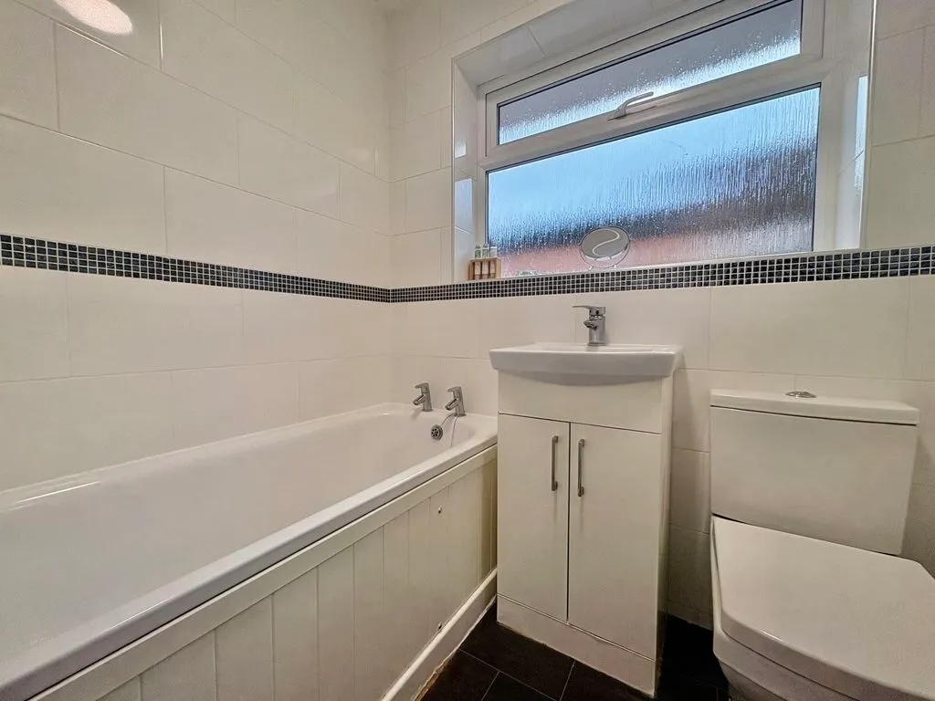 Heath End Road, Flackwell Heath, HP10, photo 8