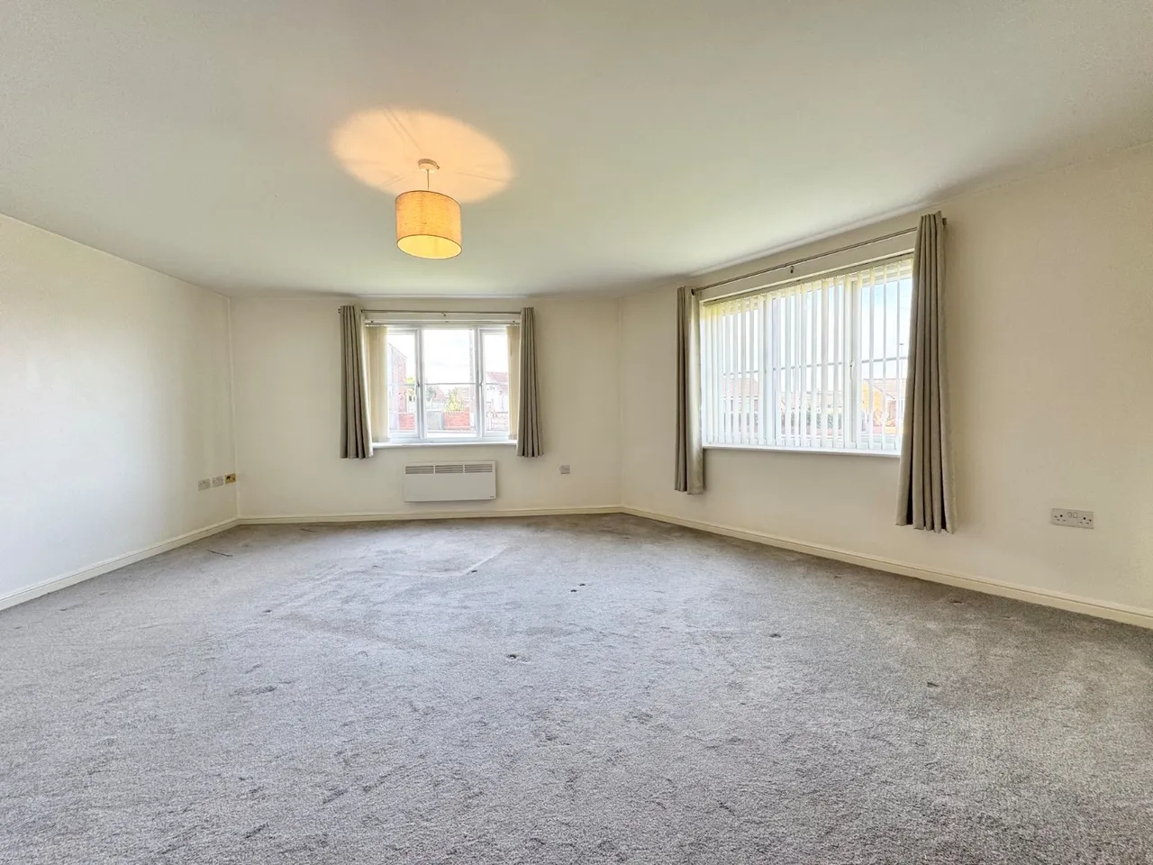 Carlton Court, Barnsley, S71, photo 2