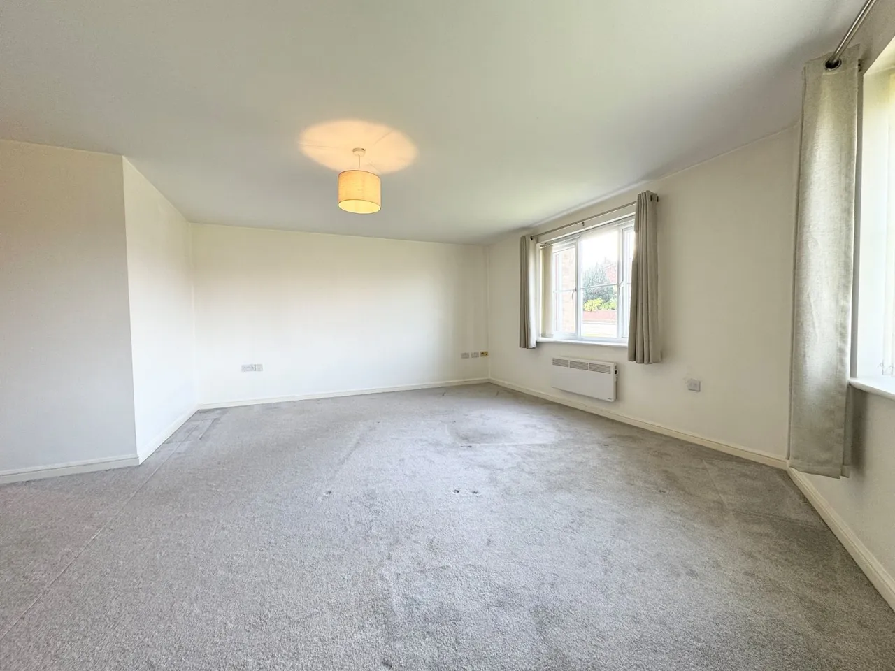 Carlton Court, Barnsley, S71, photo 3