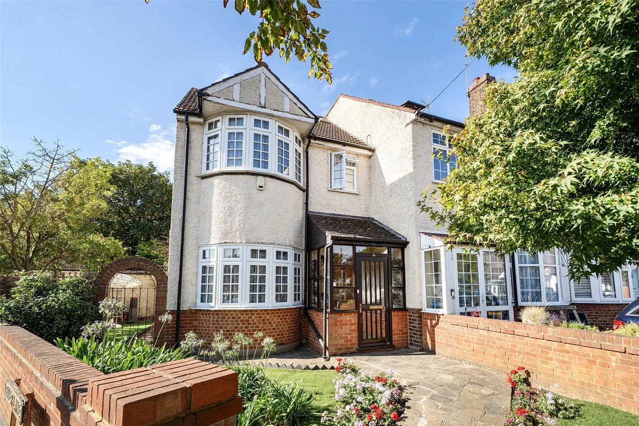 4 bed house for sale — Baker Lane, Mitcham, CR4 2LG