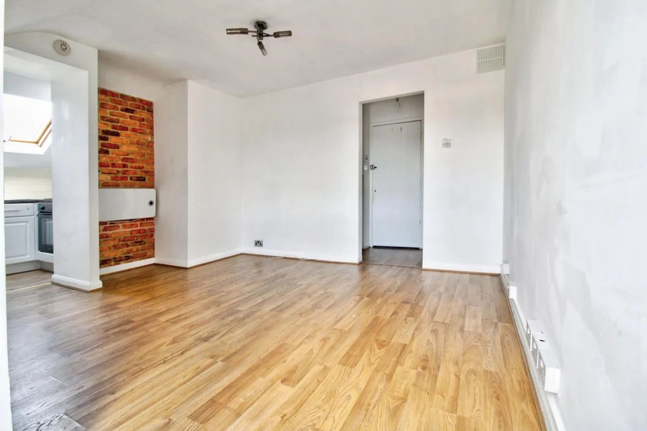 Athelstan Road, Romford, RM3, photo 7