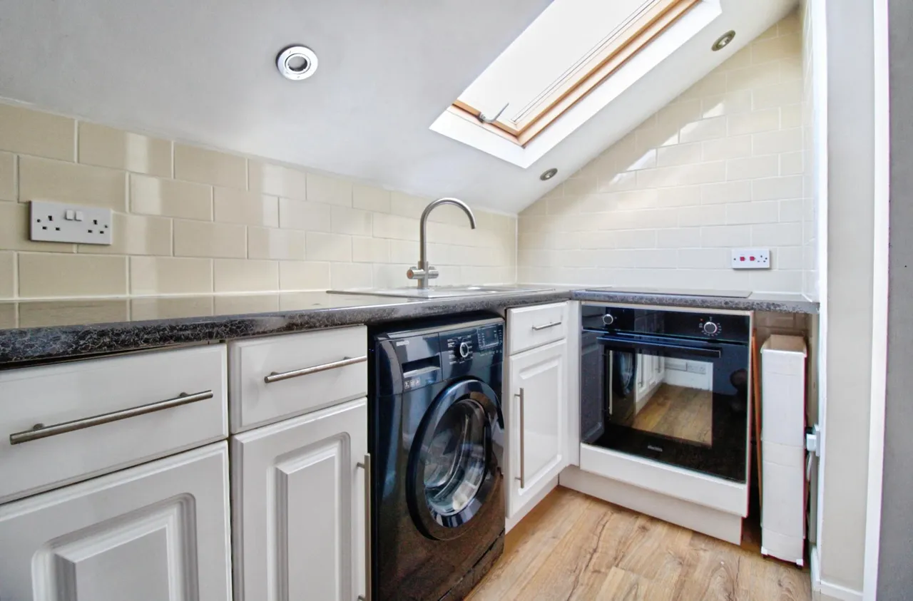 Athelstan Road, Romford, RM3, photo 9