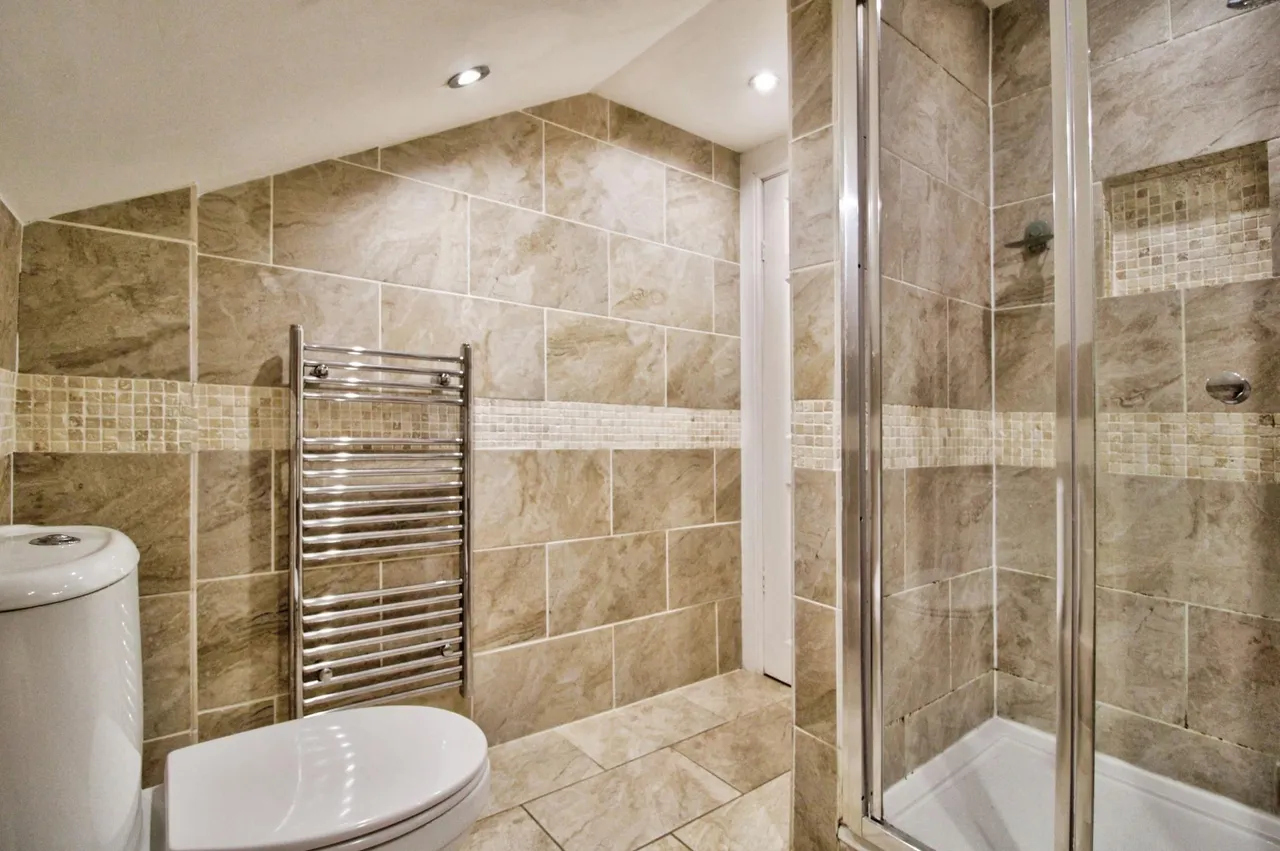 Athelstan Road, Romford, RM3, photo 4