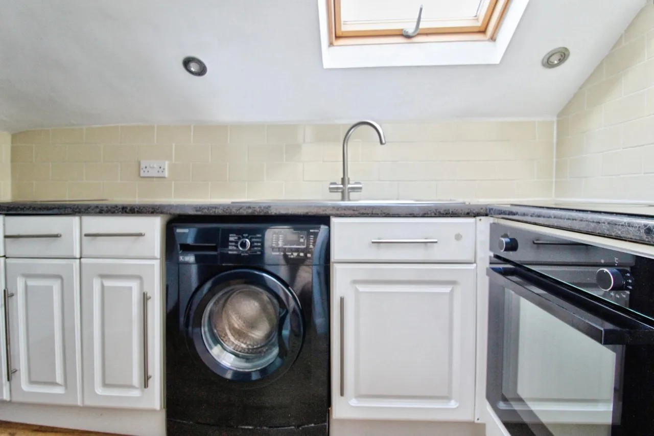 Athelstan Road, Romford, RM3, photo 8
