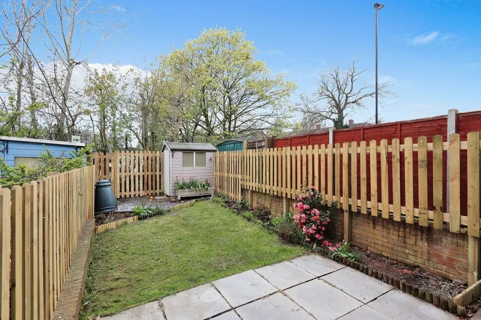 Lowedges Close, Sheffield, S8, photo 3
