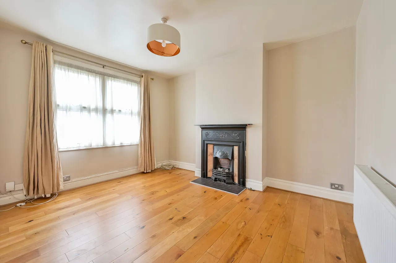 126a Morden Road, London, photo 2