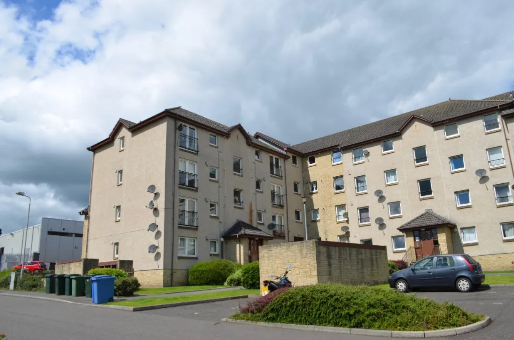 2 bed flat to rent — Ladysmill Court, Falkirk, FK2
